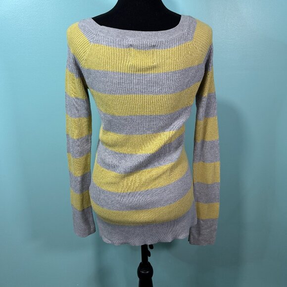 American Eagle Outfitters | Yellow and Gray Striped Sweater Size XL Lot J - Picture 2 of 7